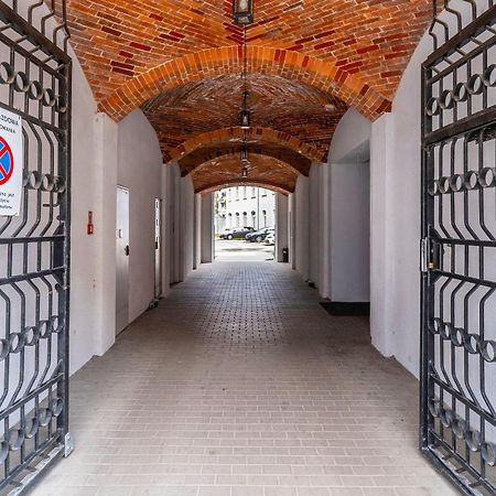 Apartament Z Osobna Sypialnia W Pieknej Kamienicy W Centrum Wroclaw Luaran gambar