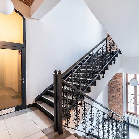 Apartament Z Osobna Sypialnia W Pieknej Kamienicy W Centrum Wroclaw Luaran gambar