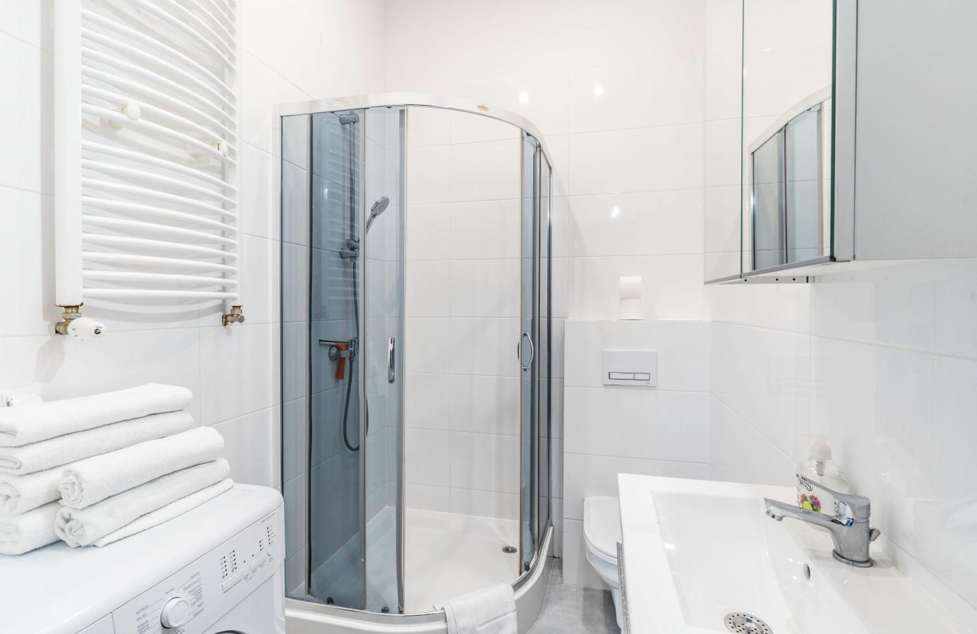 Apartament Z Osobna Sypialnia W Pieknej Kamienicy W Centrum Wroclaw Luaran gambar