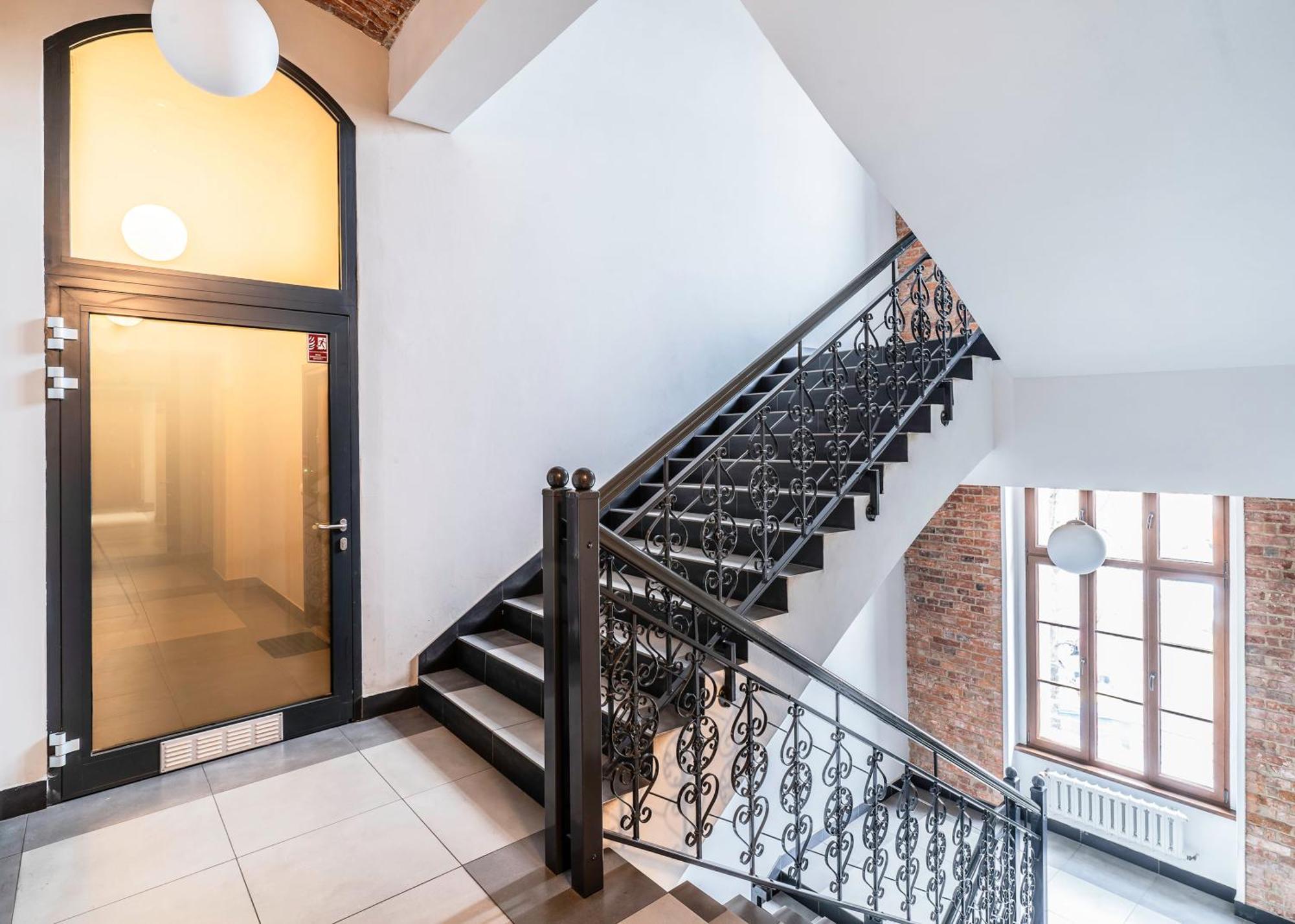Apartament Z Osobna Sypialnia W Pieknej Kamienicy W Centrum Wroclaw Luaran gambar