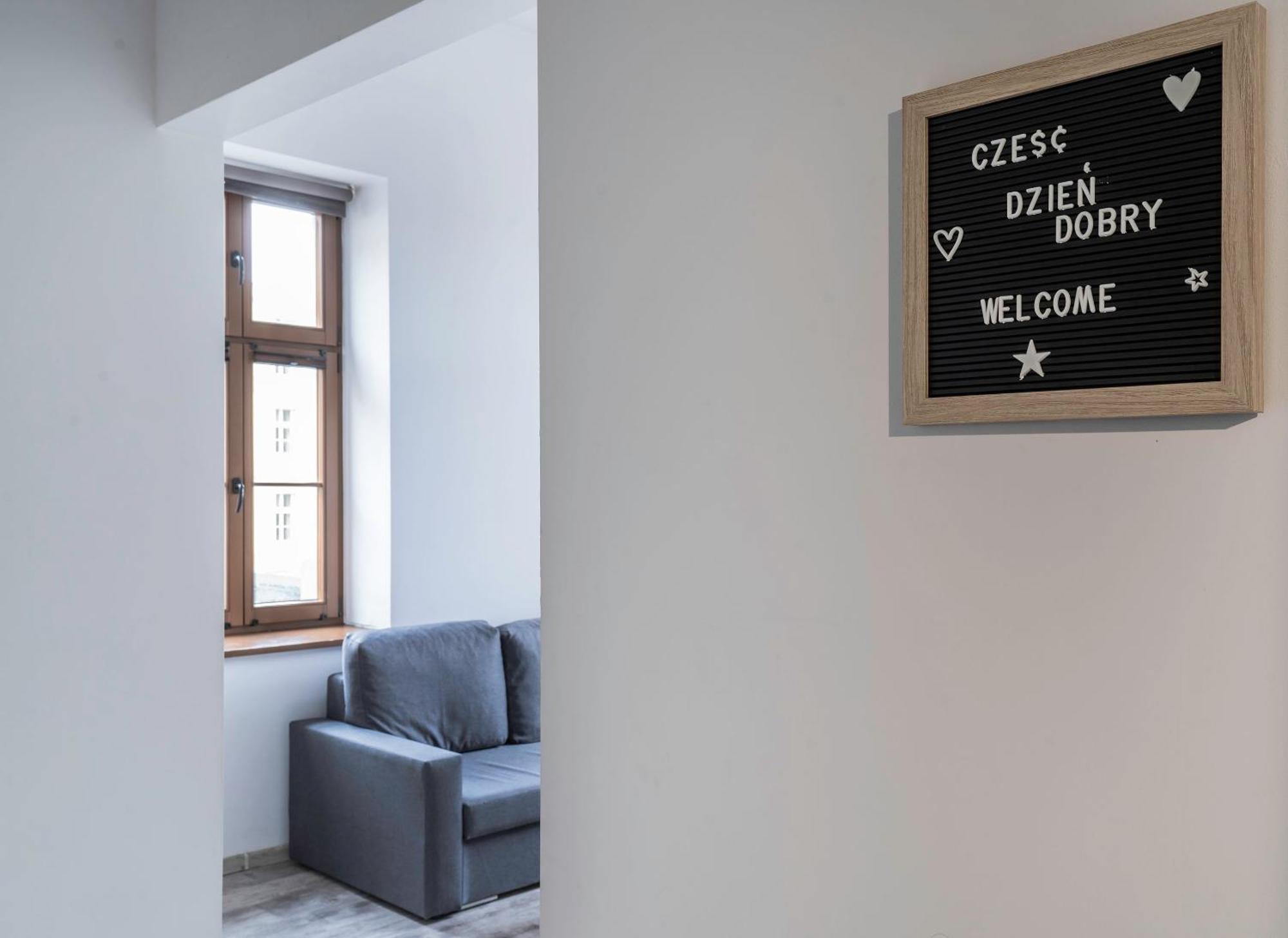 Apartament Z Osobna Sypialnia W Pieknej Kamienicy W Centrum Wroclaw Luaran gambar