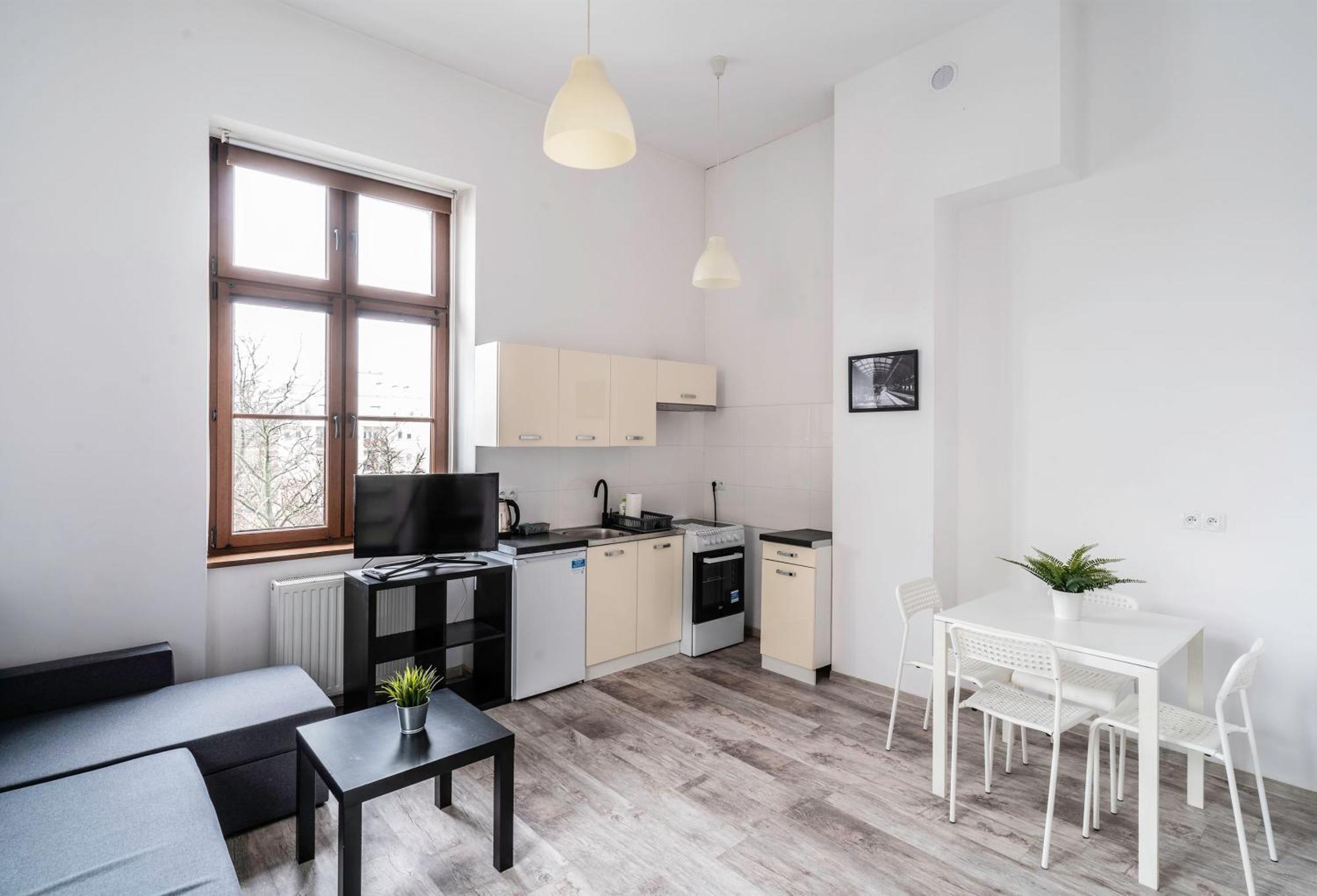 Apartament Z Osobna Sypialnia W Pieknej Kamienicy W Centrum Wroclaw Luaran gambar